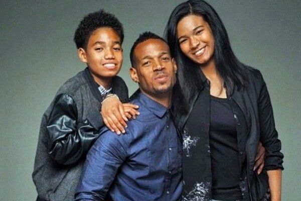 Shawn Howell Wayans with his family